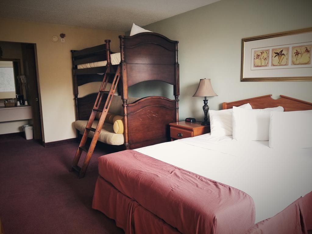 American Eagle Inn & Suites Branson Bagian luar foto