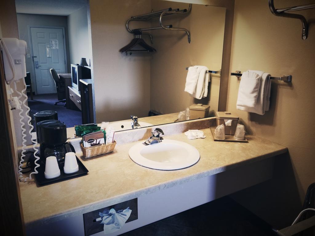 American Eagle Inn & Suites Branson Bagian luar foto