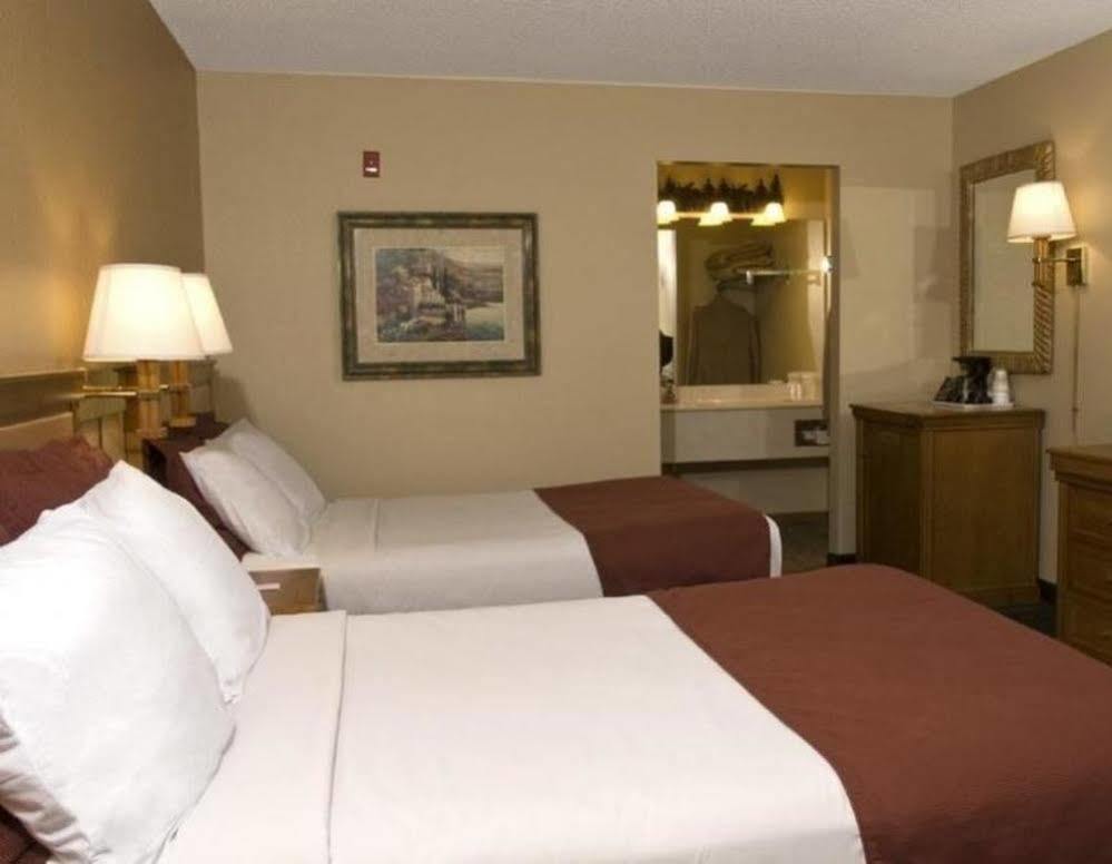 American Eagle Inn & Suites Branson Bagian luar foto