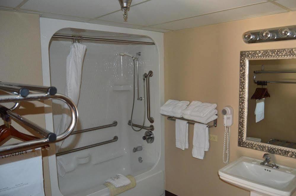 American Eagle Inn & Suites Branson Bagian luar foto